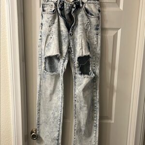 Distressed Light Blue Jeans